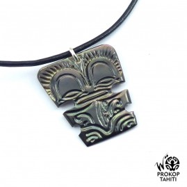 Pendentif Nacre Gravee...