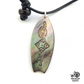 Pendentif Nacre Gravee...