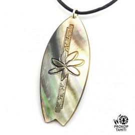 Pendentif Nacre Gravee...