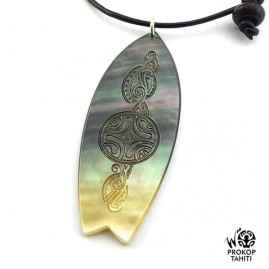 Pendentif Nacre Gravee...