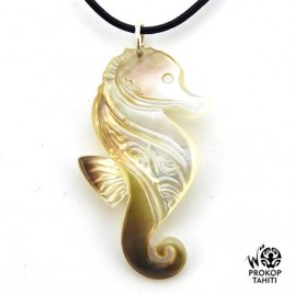 Pendentif Nacre Gravee...